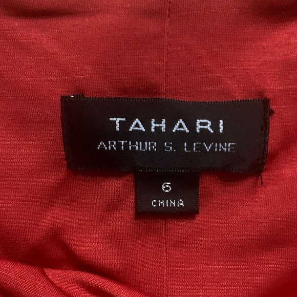 Tahari Arther S. Levine Career Elegant Red Layered Dress Size 6 Business Office - Picture 2 of 3